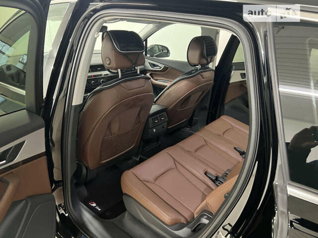 Черный Ауди Ку 7, объемом двигателя 2.97 л и пробегом 2 тыс. км за 60000 $, фото 9 на Automoto.ua