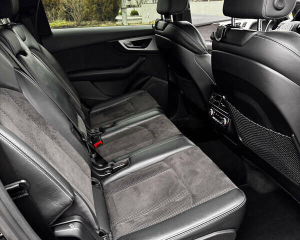Черный Ауди Ку 7, объемом двигателя 2.97 л и пробегом 150 тыс. км за 39000 $, фото 37 на Automoto.ua