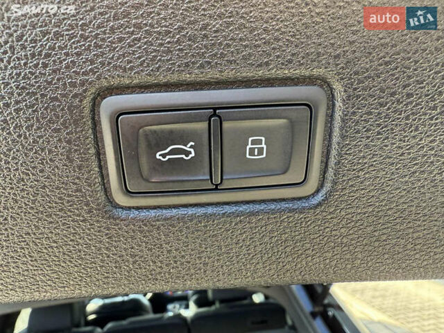 Черный Ауди Ку 7, объемом двигателя 2.97 л и пробегом 195 тыс. км за 42000 $, фото 14 на Automoto.ua