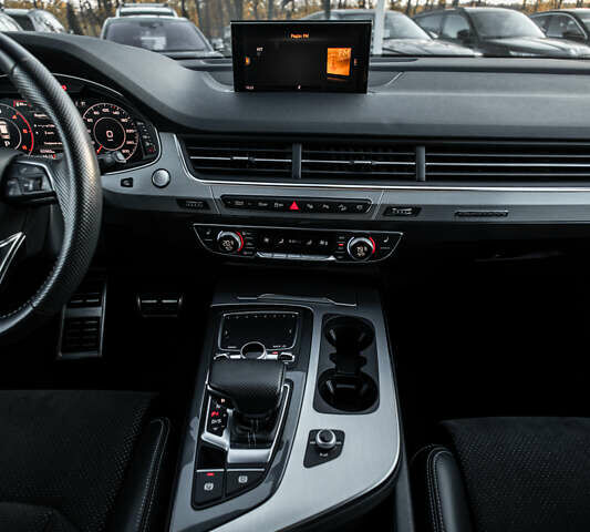 Черный Ауди Ку 7, объемом двигателя 3 л и пробегом 65 тыс. км за 47990 $, фото 27 на Automoto.ua