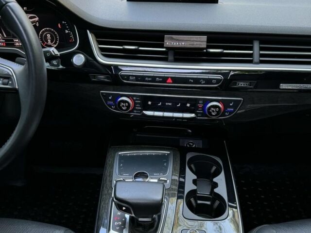 Черный Ауди Ку 7, объемом двигателя 3 л и пробегом 130 тыс. км за 33000 $, фото 6 на Automoto.ua