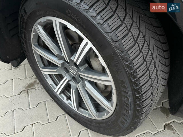 Черный Ауди Ку 7, объемом двигателя 3 л и пробегом 114 тыс. км за 32900 $, фото 17 на Automoto.ua