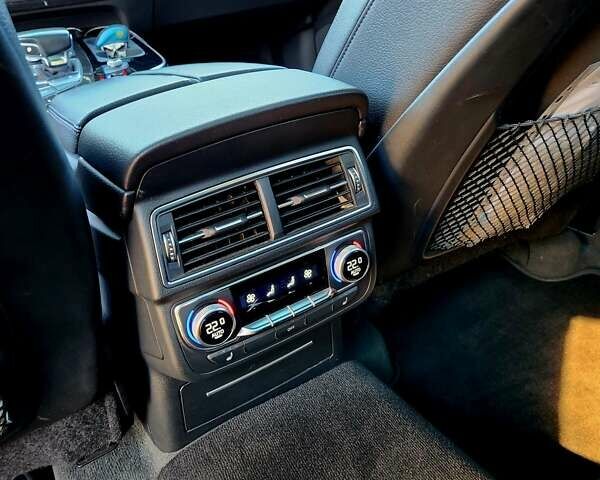 Чорний Ауді Ку 7, об'ємом двигуна 3 л та пробігом 195 тис. км за 28750 $, фото 11 на Automoto.ua