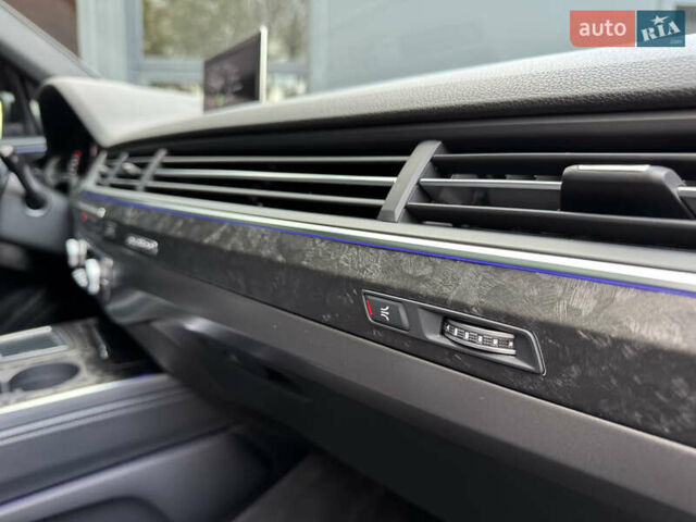 Ауди Ку 7 2017 в Киеве на Automoto.ua Черный Ауди Ку 7, объемом двигателя 3 л и пробегом 140 тыс. км за 47799 $, фото 76 на Automoto.ua