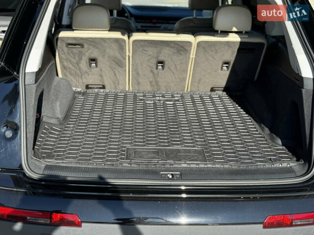 Черный Ауди Ку 7, объемом двигателя 2.97 л и пробегом 169 тыс. км за 33300 $, фото 17 на Automoto.ua