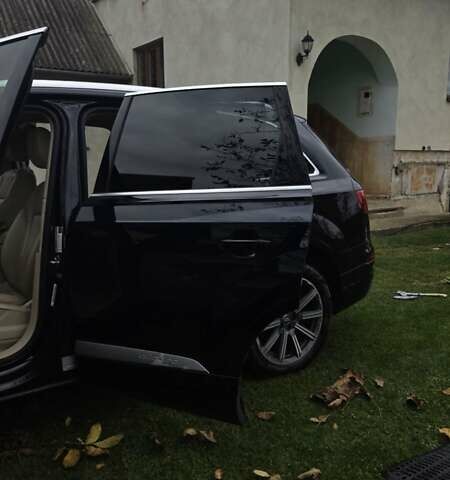 Черный Ауди Ку 7, объемом двигателя 3 л и пробегом 237 тыс. км за 26500 $, фото 2 на Automoto.ua