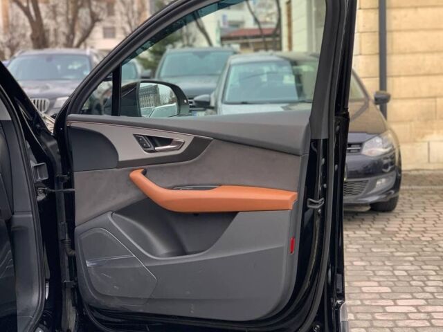 Черный Ауди Ку 7, объемом двигателя 3 л и пробегом 125 тыс. км за 42000 $, фото 13 на Automoto.ua