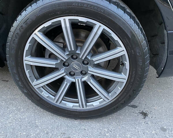 Чорний Ауді Ку 7, об'ємом двигуна 3 л та пробігом 229 тис. км за 25750 $, фото 26 на Automoto.ua