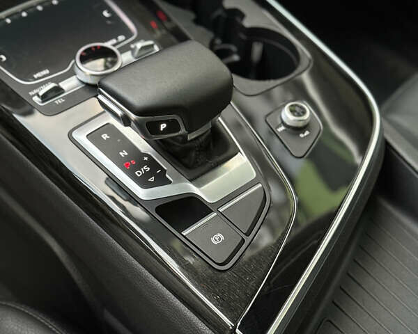 Чорний Ауді Ку 7, об'ємом двигуна 3 л та пробігом 96 тис. км за 25900 $, фото 34 на Automoto.ua