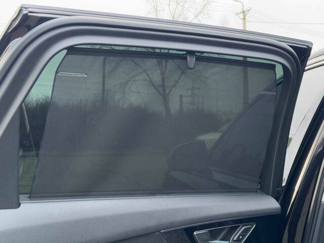 Чорний Ауді Ку 7, об'ємом двигуна 0 л та пробігом 130 тис. км за 22000 $, фото 20 на Automoto.ua