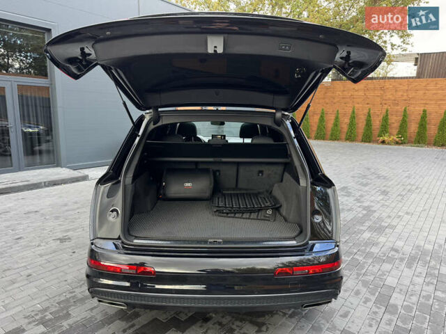 Ауди Ку 7 2017 в Киеве на Automoto.ua Черный Ауди Ку 7, объемом двигателя 3 л и пробегом 140 тыс. км за 47799 $, фото 60 на Automoto.ua