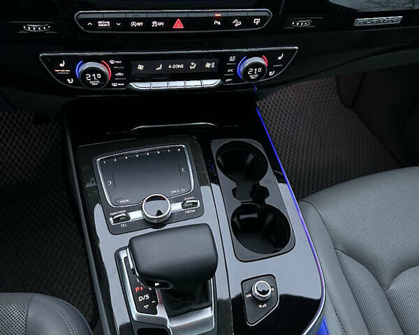 Черный Ауди Ку 7, объемом двигателя 3 л и пробегом 143 тыс. км за 29000 $, фото 47 на Automoto.ua