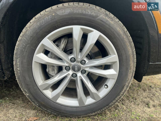 Черный Ауди Ку 7, объемом двигателя 3 л и пробегом 192 тыс. км за 24600 $, фото 6 на Automoto.ua