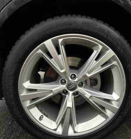 Чорний Ауді Ку 7, об'ємом двигуна 1.98 л та пробігом 196 тис. км за 23700 $, фото 8 на Automoto.ua