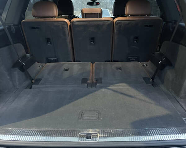 Черный Ауди Ку 7, объемом двигателя 2 л и пробегом 299 тыс. км за 21999 $, фото 32 на Automoto.ua