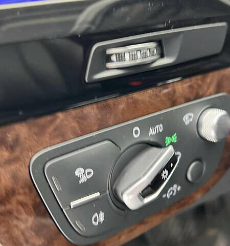 Черный Ауди Ку 7, объемом двигателя 3 л и пробегом 144 тыс. км за 31500 $, фото 14 на Automoto.ua