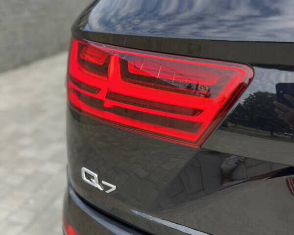 Черный Ауди Ку 7, объемом двигателя 3 л и пробегом 185 тыс. км за 23850 $, фото 16 на Automoto.ua