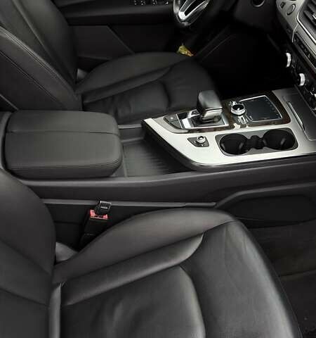 Чорний Ауді Ку 7, об'ємом двигуна 1.98 л та пробігом 196 тис. км за 23700 $, фото 10 на Automoto.ua