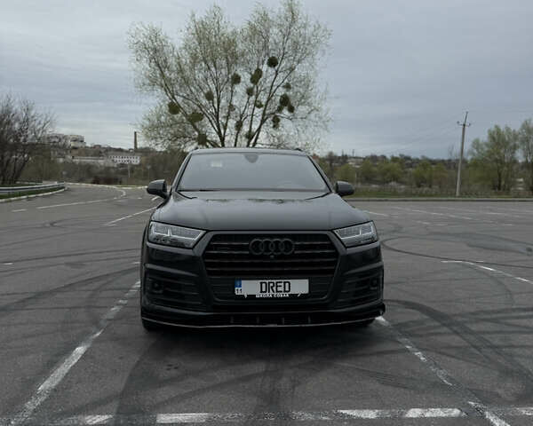 Черный Ауди Ку 7, объемом двигателя 2.97 л и пробегом 276 тыс. км за 32000 $, фото 1 на Automoto.ua