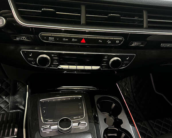 Чорний Ауді Ку 7, об'ємом двигуна 3 л та пробігом 232 тис. км за 22500 $, фото 14 на Automoto.ua