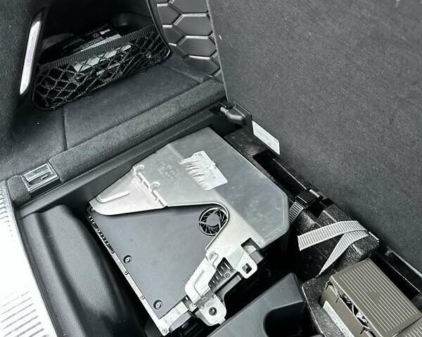 Черный Ауди Ку 7, объемом двигателя 3 л и пробегом 96 тыс. км за 38500 $, фото 58 на Automoto.ua