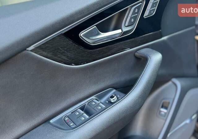 Чорний Ауді Ку 7, об'ємом двигуна 3 л та пробігом 176 тис. км за 30000 $, фото 14 на Automoto.ua