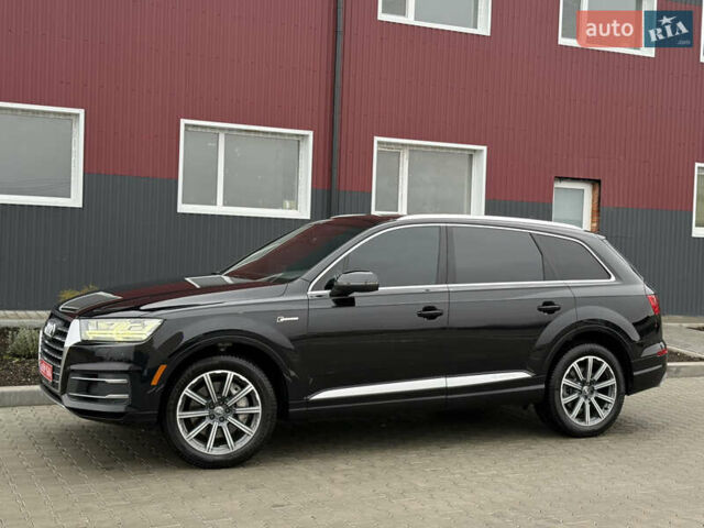 Черный Ауди Ку 7, объемом двигателя 3 л и пробегом 167 тыс. км за 25699 $, фото 3 на Automoto.ua