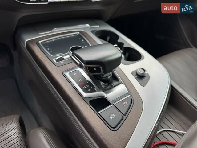 Ауди Ку 7 2017 в Харькове на Automoto.ua Черный Ауди Ку 7, объемом двигателя 2.97 л и пробегом 149 тыс. км за 38500 $, фото 30 на Automoto.ua