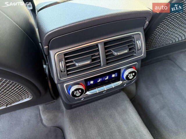 Черный Ауди Ку 7, объемом двигателя 2.97 л и пробегом 195 тыс. км за 42000 $, фото 7 на Automoto.ua