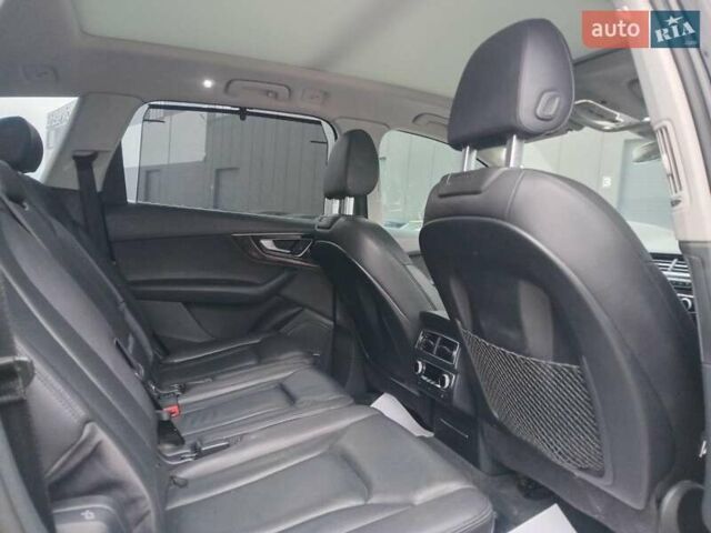 Черный Ауди Ку 7, объемом двигателя 3 л и пробегом 250 тыс. км за 25140 $, фото 13 на Automoto.ua