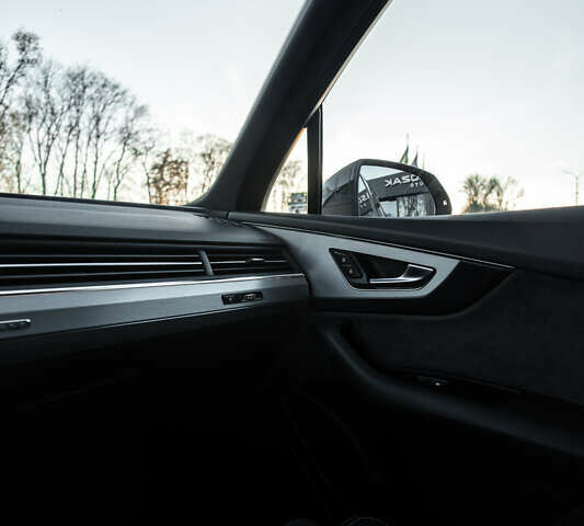 Черный Ауди Ку 7, объемом двигателя 3 л и пробегом 65 тыс. км за 47990 $, фото 25 на Automoto.ua