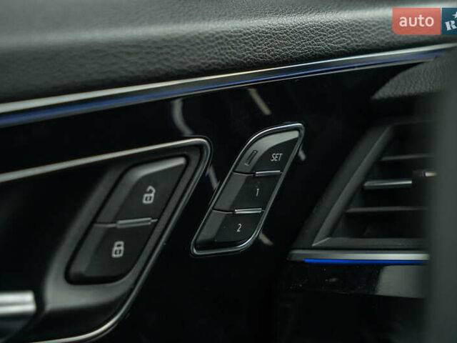 Чорний Ауді Ку 7, об'ємом двигуна 3 л та пробігом 108 тис. км за 33900 $, фото 18 на Automoto.ua