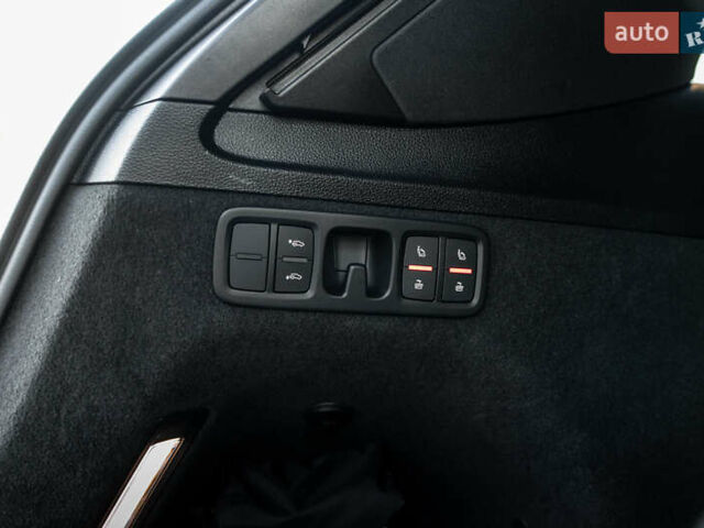 Черный Ауди Ку 7, объемом двигателя 3 л и пробегом 65 тыс. км за 47990 $, фото 43 на Automoto.ua