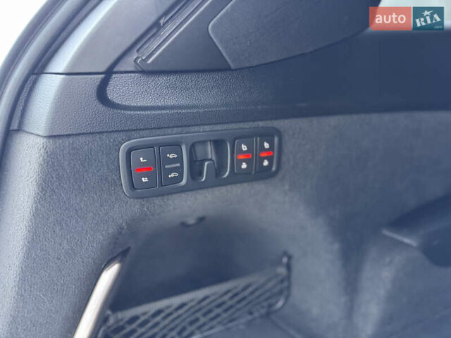 Черный Ауди Ку 7, объемом двигателя 2.97 л и пробегом 281 тыс. км за 37700 $, фото 38 на Automoto.ua