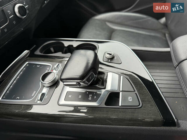 Чорний Ауді Ку 7, об'ємом двигуна 3 л та пробігом 167 тис. км за 25950 $, фото 26 на Automoto.ua