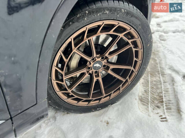 Черный Ауди Ку 7, объемом двигателя 3 л и пробегом 144 тыс. км за 31500 $, фото 1 на Automoto.ua