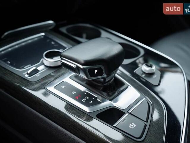 Черный Ауди Ку 7, объемом двигателя 1.98 л и пробегом 128 тыс. км за 25999 $, фото 42 на Automoto.ua