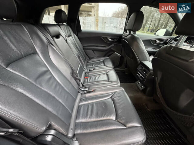 Черный Ауди Ку 7, объемом двигателя 3 л и пробегом 200 тыс. км за 29999 $, фото 31 на Automoto.ua