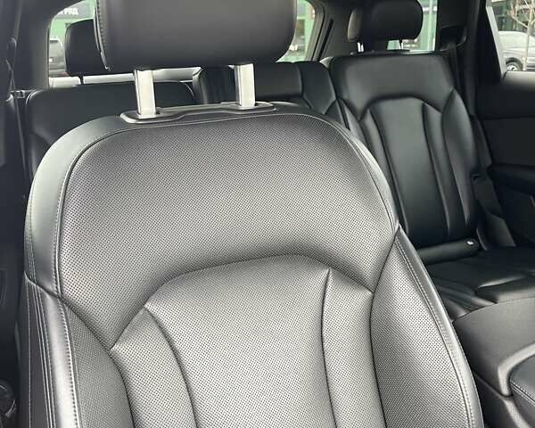 Ауди Ку 7 2017 в Киеве на Automoto.ua Черный Ауди Ку 7, объемом двигателя 2.97 л и пробегом 195 тыс. км за 42900 $, фото 34 на Automoto.ua