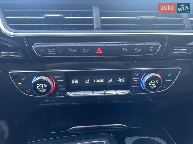 Ауди Ку 7 2017 в Ужгороде на Automoto.ua Черный Ауди Ку 7, объемом двигателя 3 л и пробегом 167 тыс. км за 24900 $, фото 22 на Automoto.ua