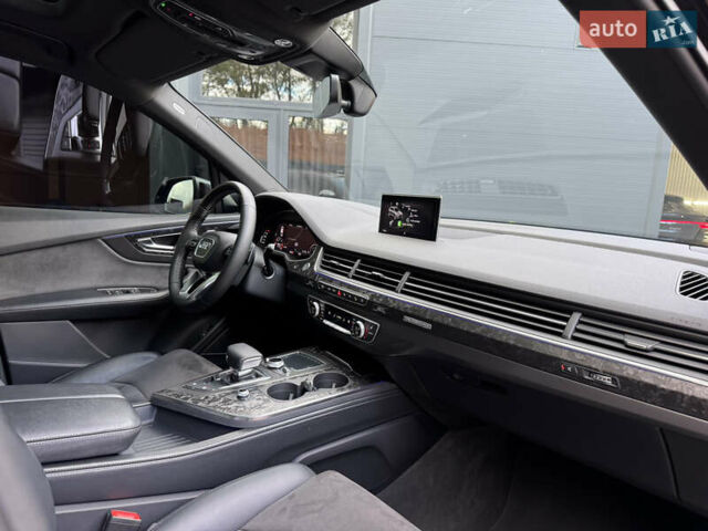 Ауди Ку 7 2017 в Киеве на Automoto.ua Черный Ауди Ку 7, объемом двигателя 3 л и пробегом 140 тыс. км за 47799 $, фото 74 на Automoto.ua