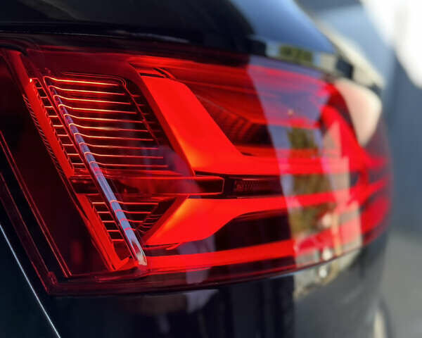 Чорний Ауді Ку 7, об'ємом двигуна 3 л та пробігом 140 тис. км за 37000 $, фото 16 на Automoto.ua