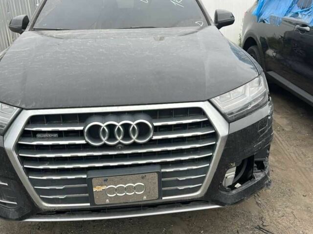 Черный Ауди Ку 7, объемом двигателя 2 л и пробегом 140 тыс. км за 19000 $, фото 11 на Automoto.ua