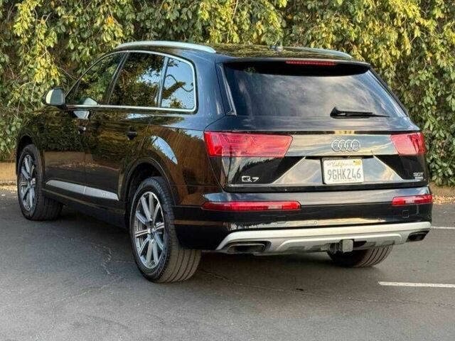 Черный Ауди Ку 7, объемом двигателя 3 л и пробегом 44 тыс. км за 7600 $, фото 1 на Automoto.ua