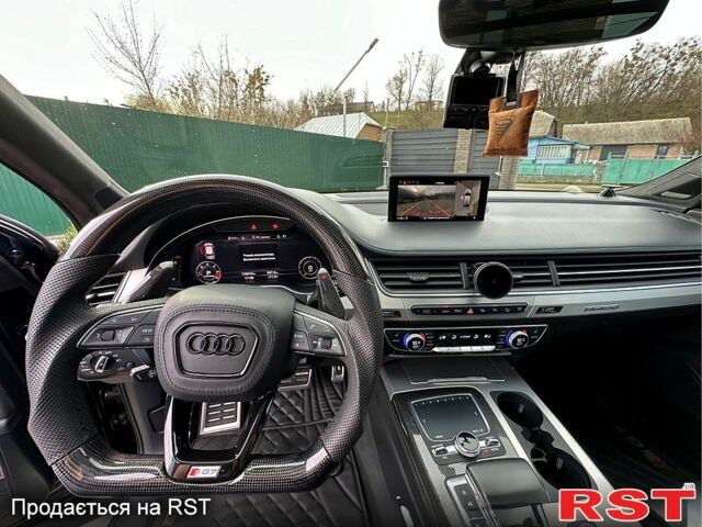 Черный Ауди Ку 7, объемом двигателя 4 л и пробегом 175 тыс. км за 60000 $, фото 5 на Automoto.ua