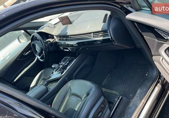 Чорний Ауді Ку 7, об'ємом двигуна 3 л та пробігом 209 тис. км за 21701 $, фото 8 на Automoto.ua