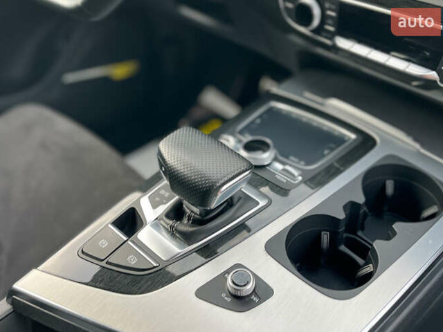 Ауди Ку 7 2017 в Коломые на Automoto.ua Черный Ауди Ку 7, объемом двигателя 2.97 л и пробегом 224 тыс. км за 43000 $, фото 12 на Automoto.ua