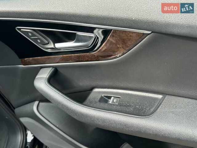 Чорний Ауді Ку 7, об'ємом двигуна 3 л та пробігом 210 тис. км за 21999 $, фото 24 на Automoto.ua