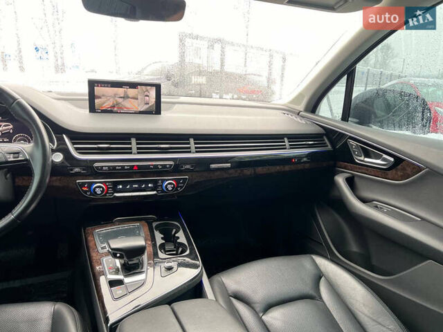 Черный Ауди Ку 7, объемом двигателя 3 л и пробегом 144 тыс. км за 31500 $, фото 4 на Automoto.ua