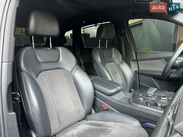 Ауди Ку 7 2017 в Киеве на Automoto.ua Черный Ауди Ку 7, объемом двигателя 3 л и пробегом 140 тыс. км за 47799 $, фото 75 на Automoto.ua